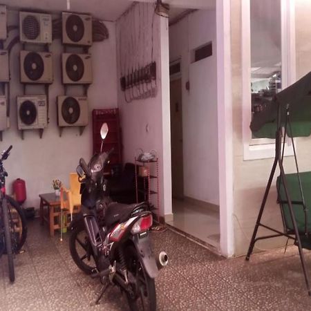 Spot On 90538 Wisma Dewi Syariah ジャカルタ エクステリア 写真