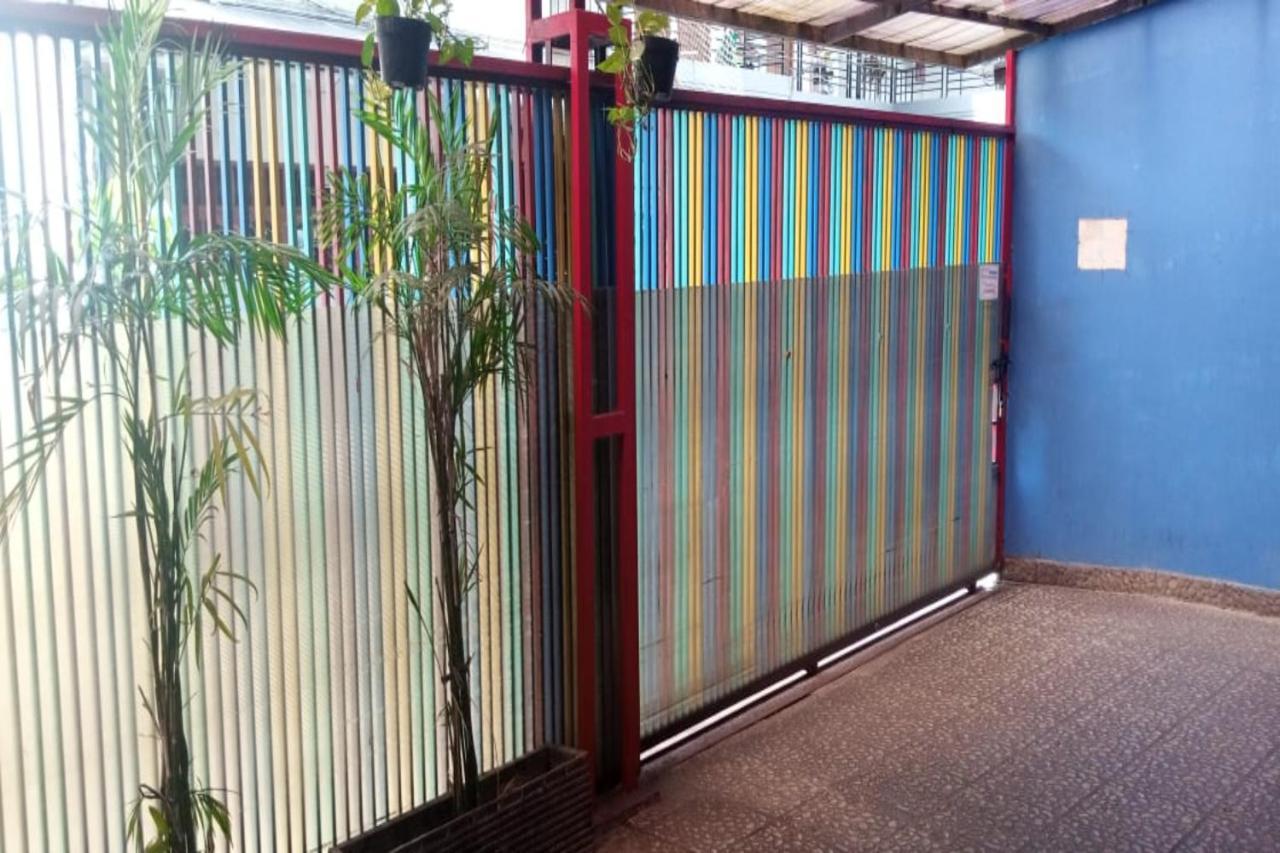 Spot On 90538 Wisma Dewi Syariah ジャカルタ エクステリア 写真
